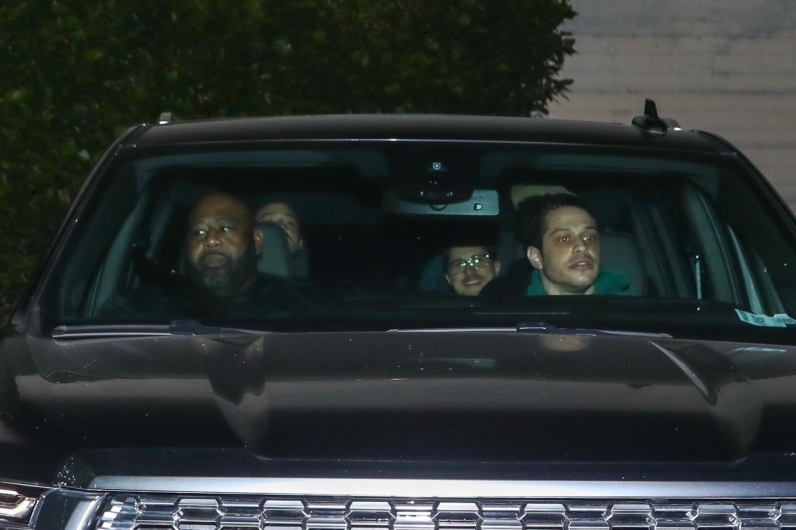 Pete Davidson crashes his SUV while leaving his stand-up comedy show