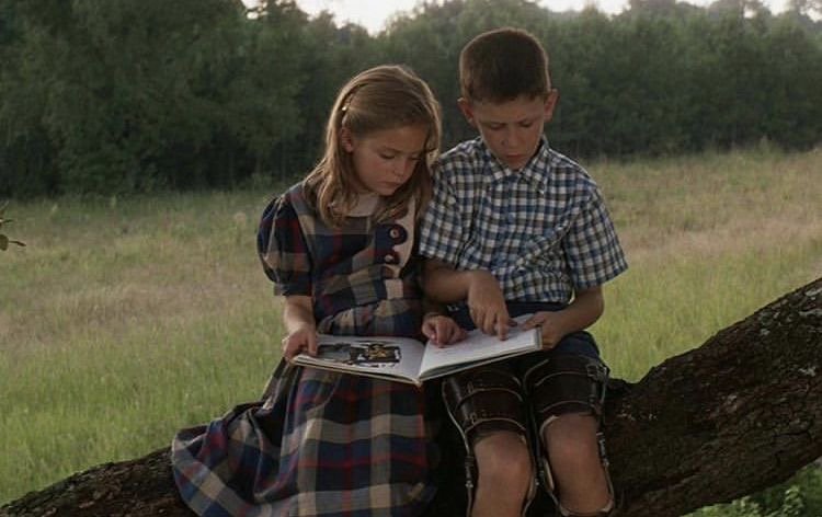 Forrest and Jenny as Kids 