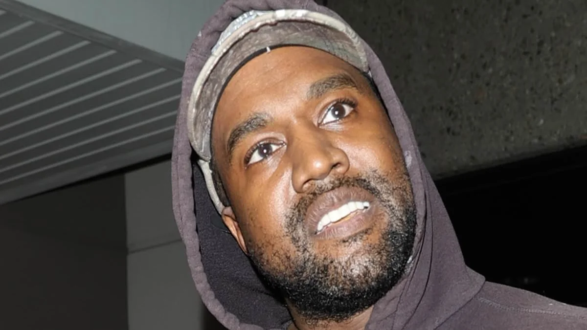 Kanye West has teeth removed and replaced with Titanium dentures